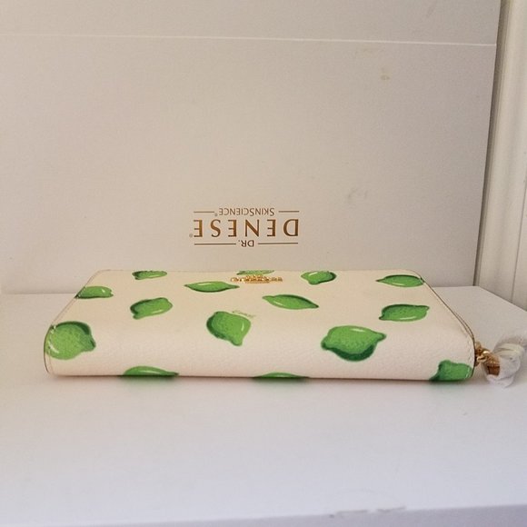 $128 *NEW* COACH Accordion Zip Wallet… - Picture 14 of 16